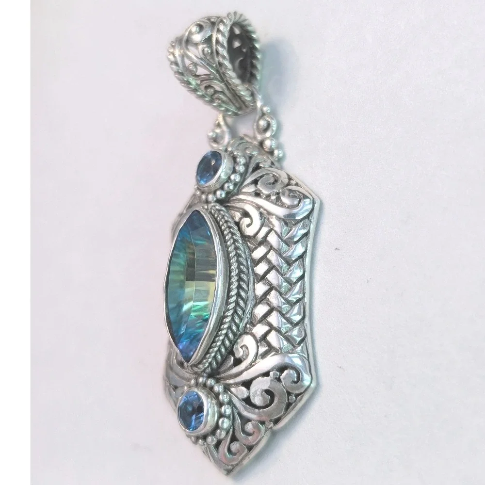 Sarda Sterling Silver 925 Blue Topaz Marquise Filigree Pendant
